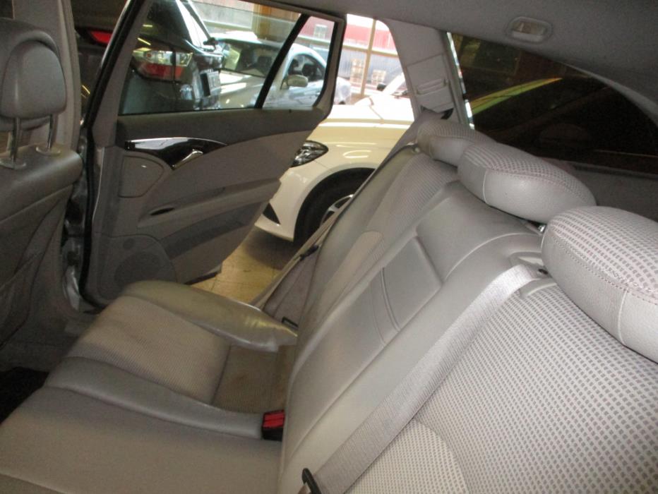 MERCEDES-BENZ E 2005