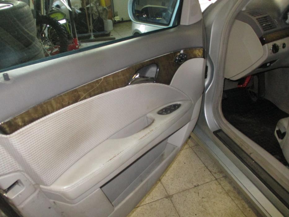 MERCEDES-BENZ E 2005