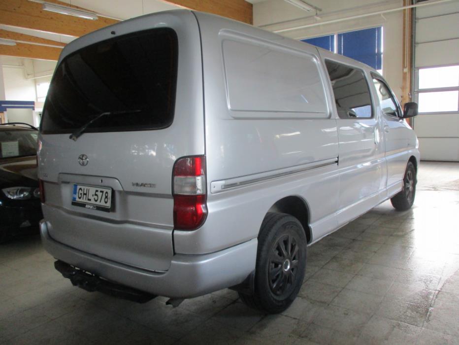 TOYOTA Hiace 2007