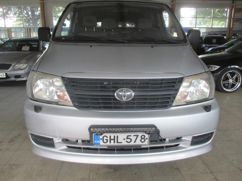 TOYOTA Hiace 2007