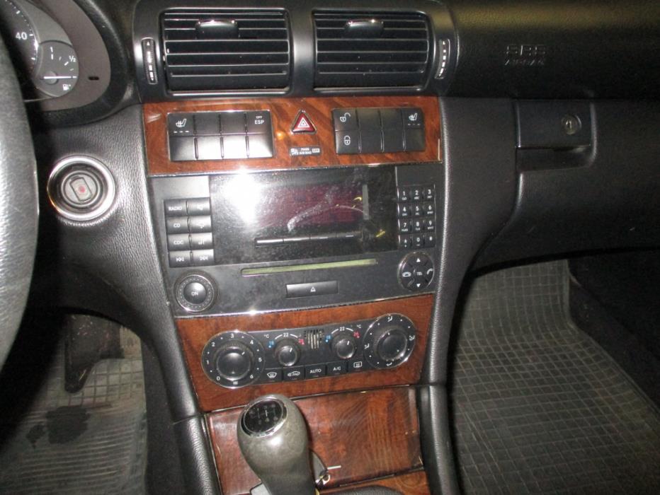 MERCEDES-BENZ C 2006