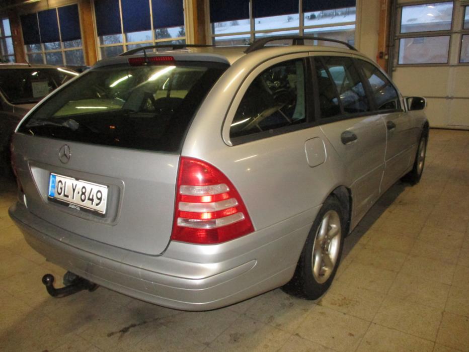 MERCEDES-BENZ C 2006