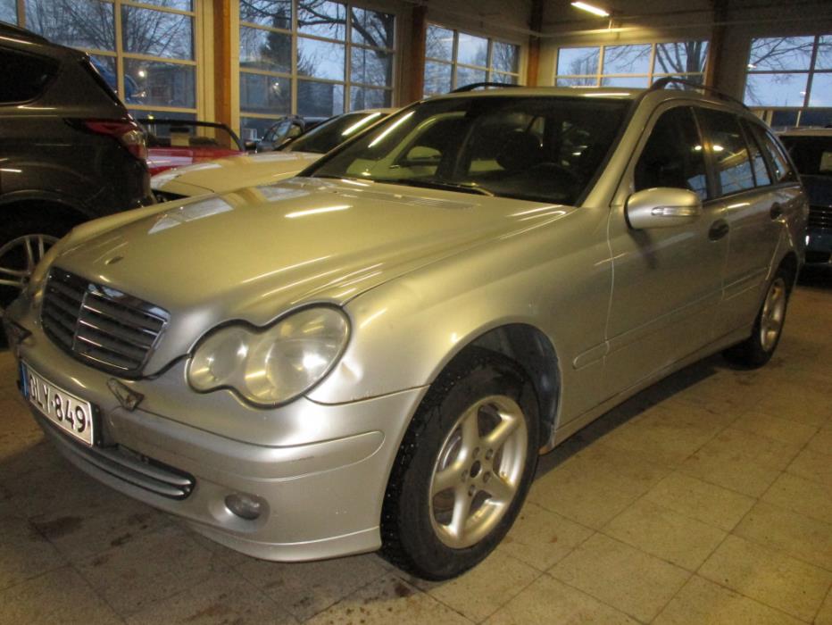 MERCEDES-BENZ C 2006