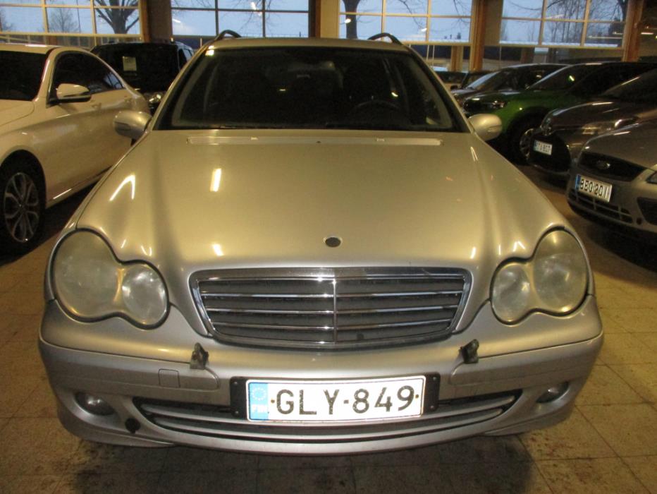 MERCEDES-BENZ C 2006