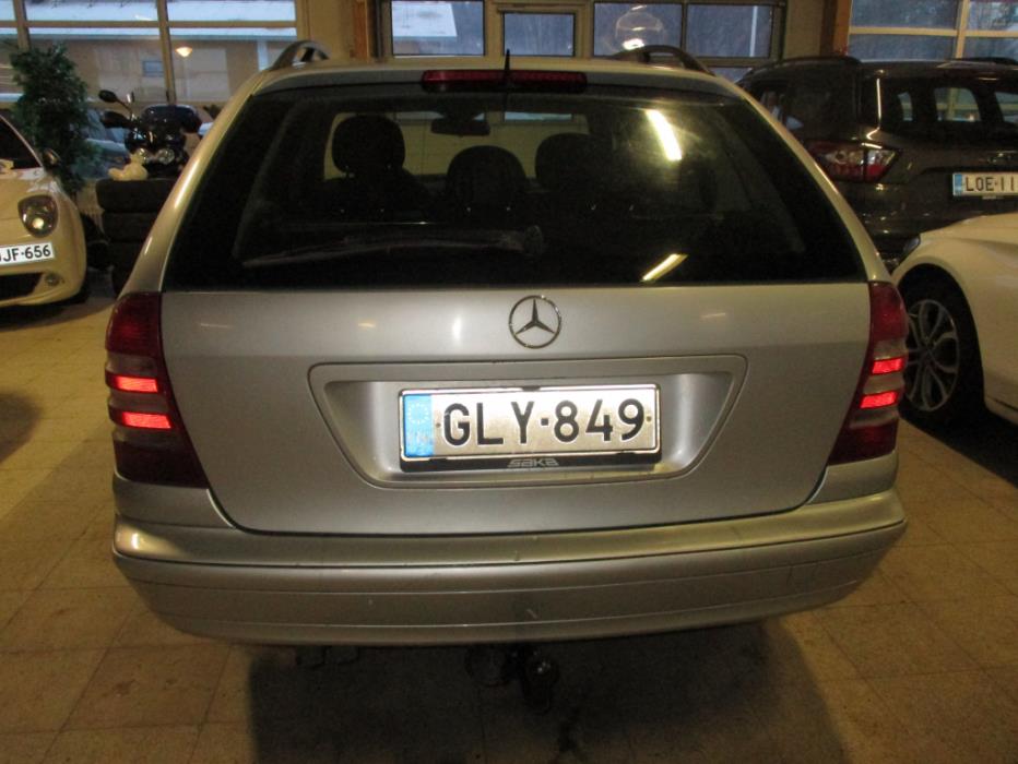 MERCEDES-BENZ C 2006