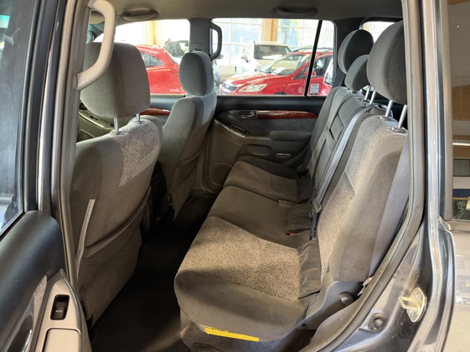 TOYOTA LAND CRUISER 2004