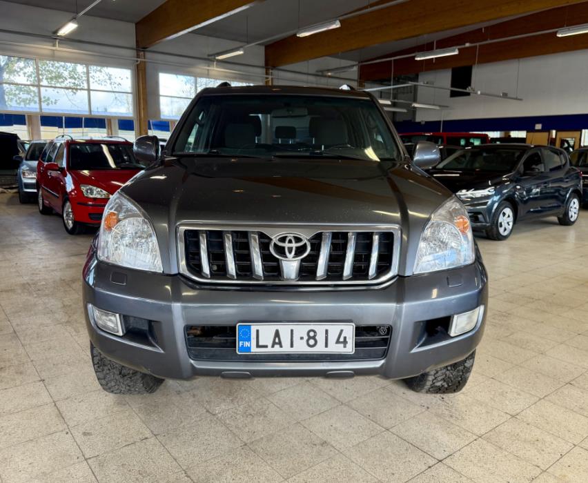 TOYOTA LAND CRUISER 2004