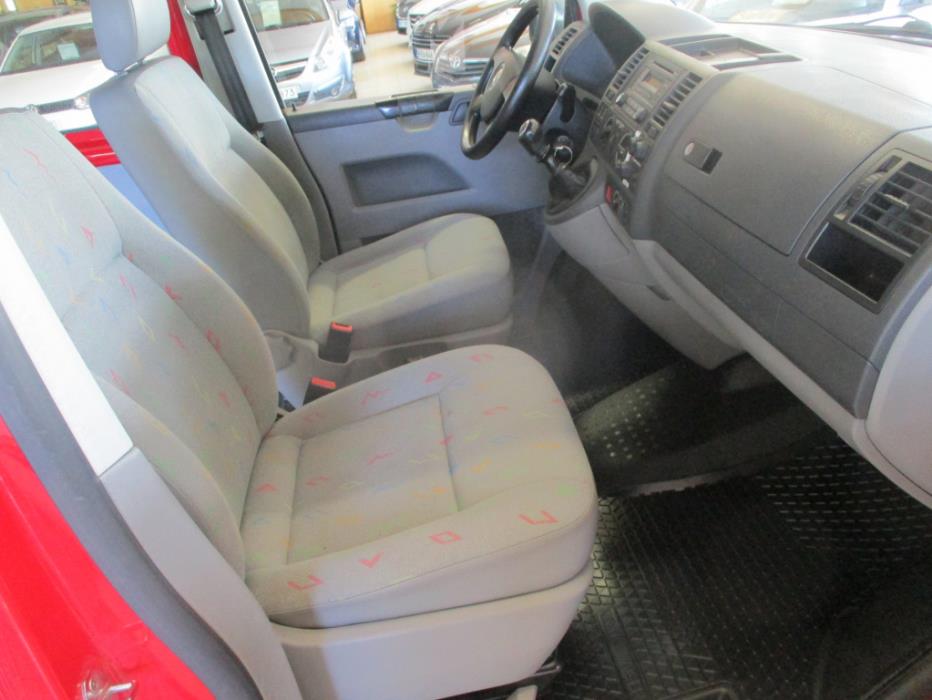 VOLKSWAGEN CARAVELLE 2008