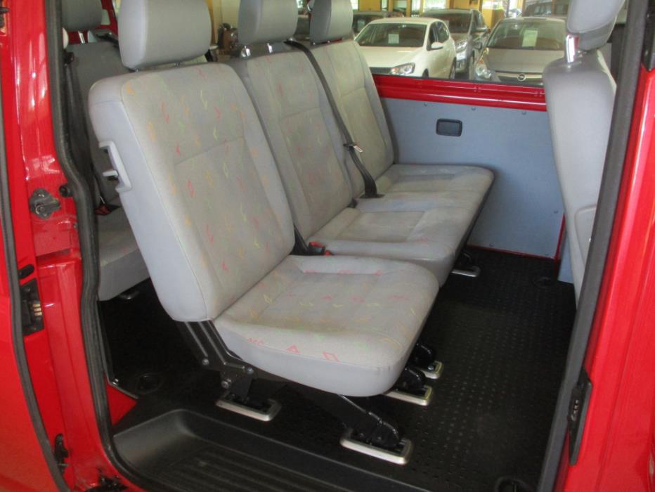 VOLKSWAGEN CARAVELLE 2008