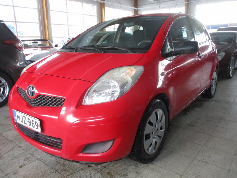 TOYOTA YARIS 2010