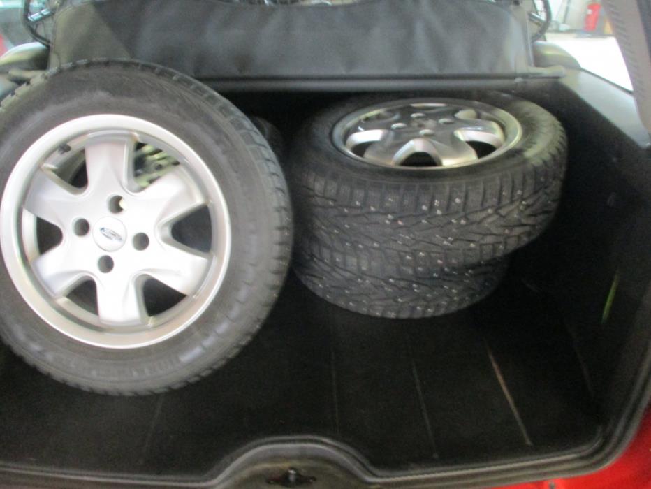 FORD FOCUS 2004