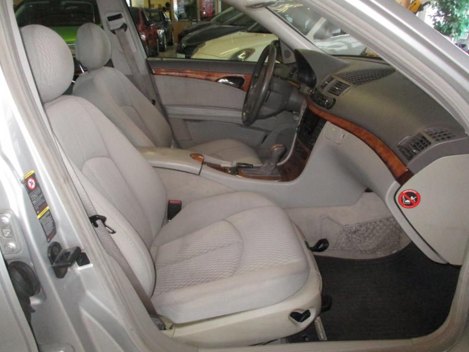 MERCEDES-BENZ E 2002