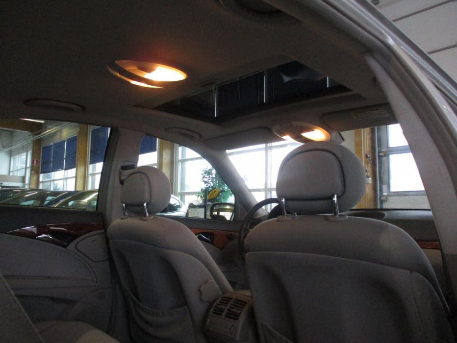 MERCEDES-BENZ E 2002