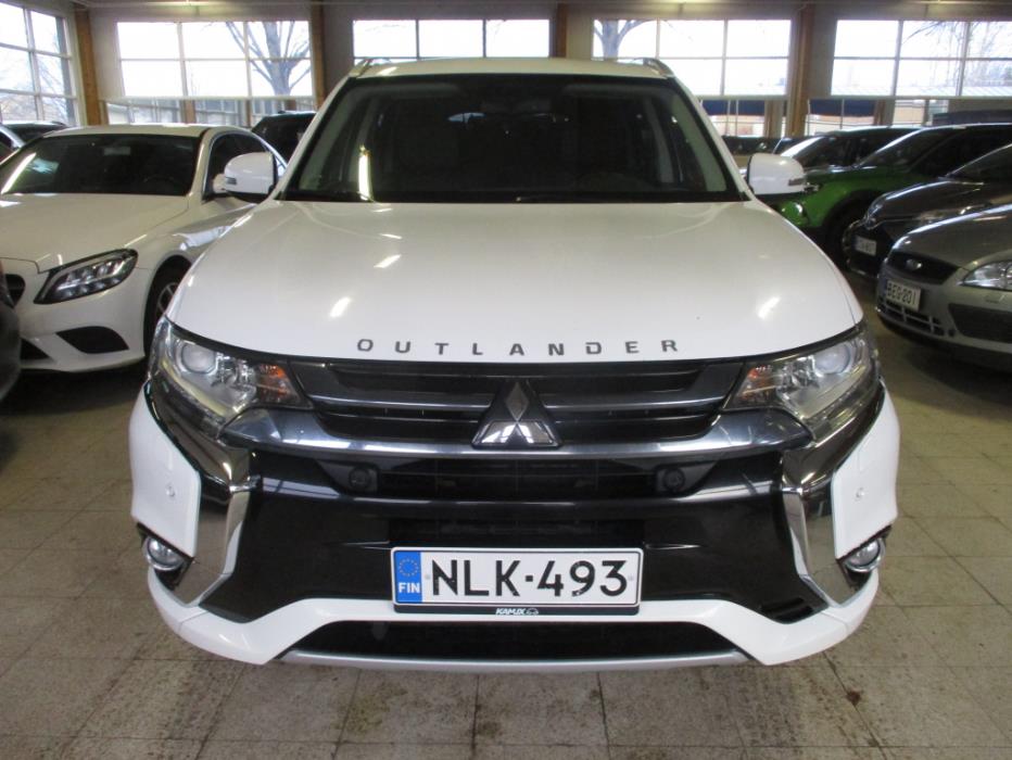 MITSUBISHI Outlander PHEV 2016
