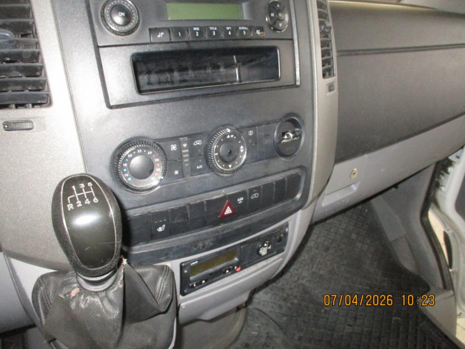 MERCEDES-BENZ Sprinter 2011