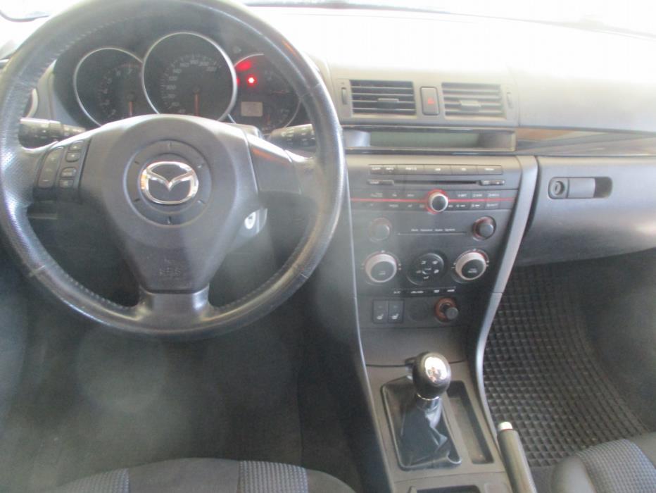 MAZDA 3 2006