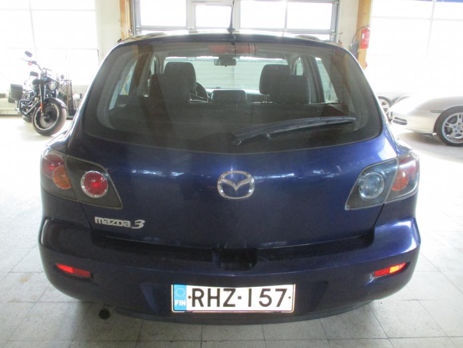 MAZDA 3 2006