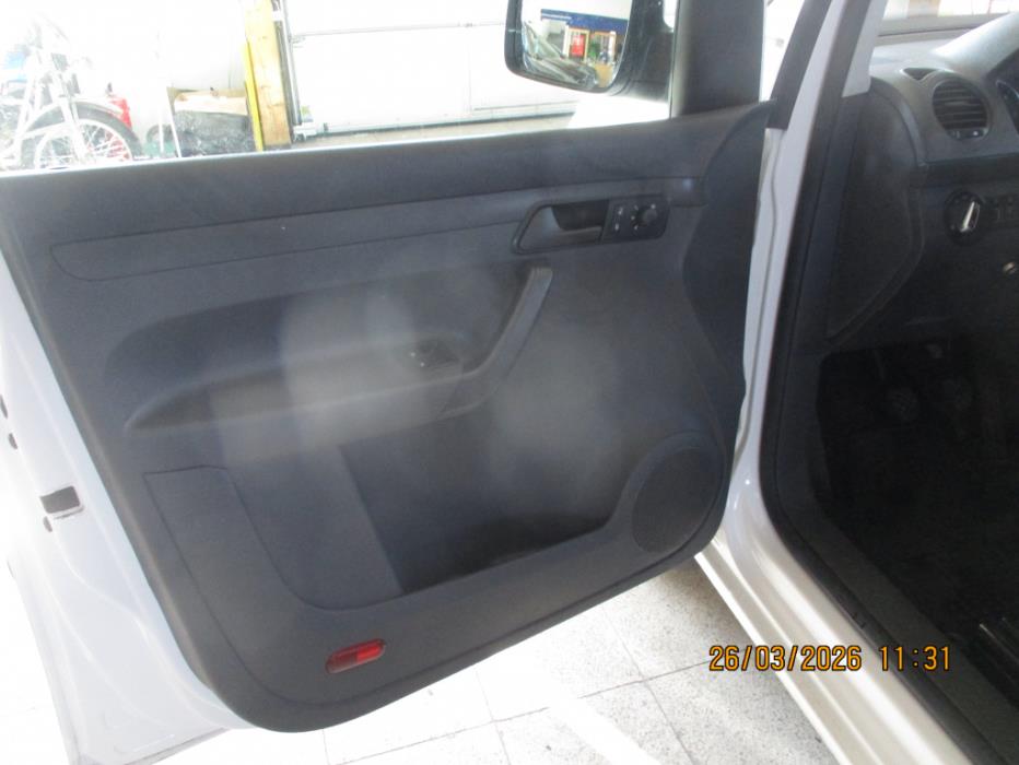 VOLKSWAGEN CADDY 2013