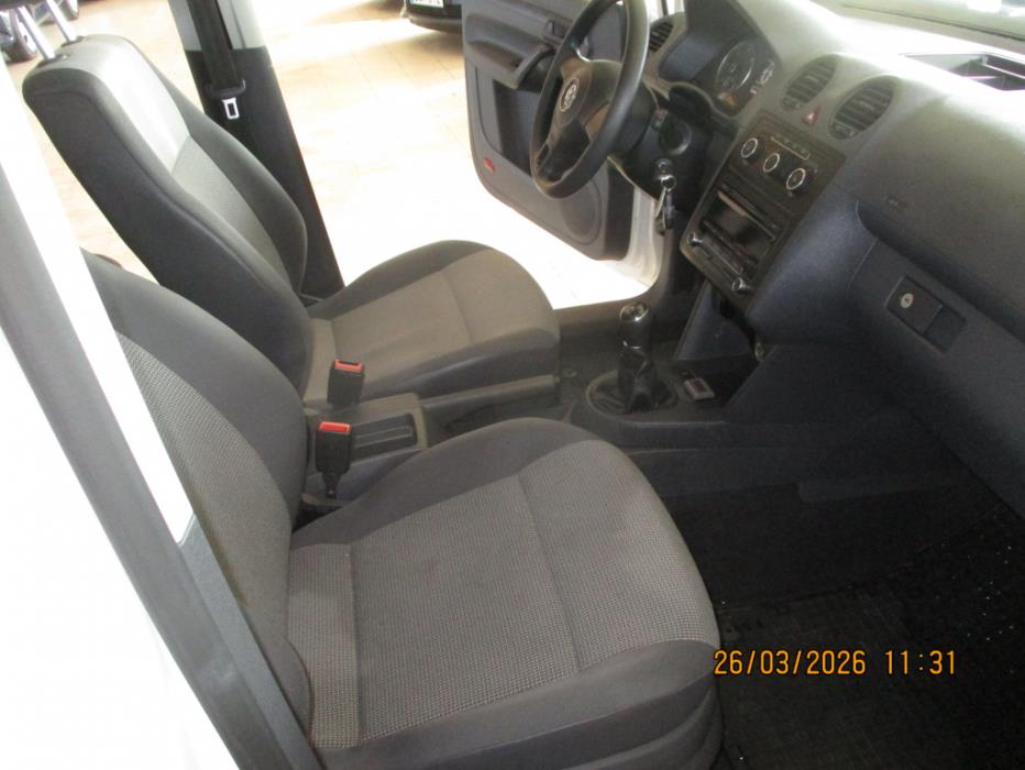 VOLKSWAGEN CADDY 2013
