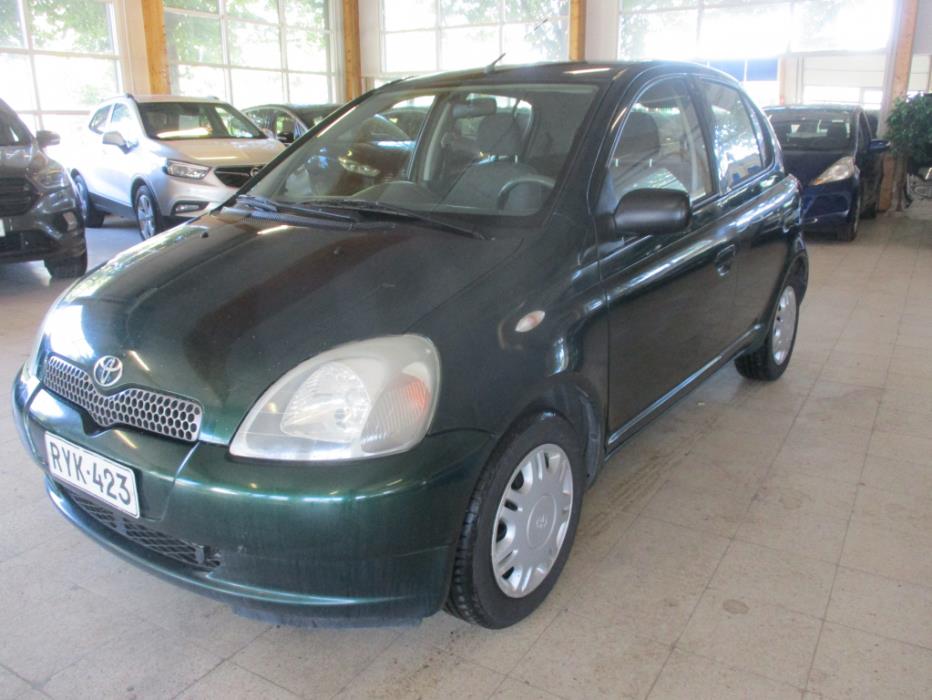 TOYOTA Yaris 2001