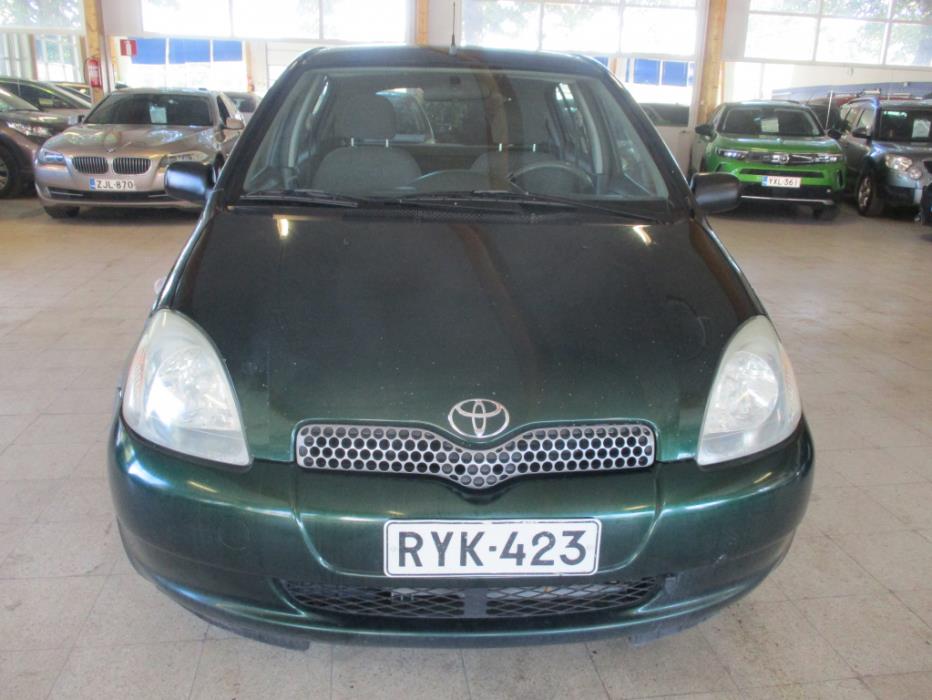 TOYOTA Yaris 2001