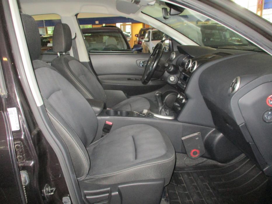 NISSAN Qashqai 2011