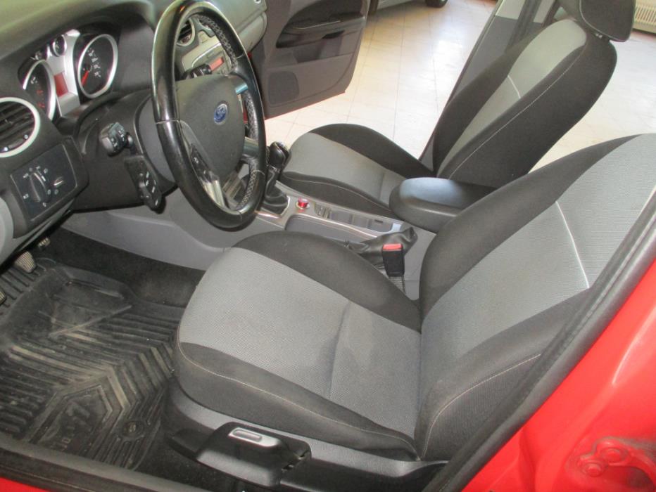 FORD FOCUS 2011