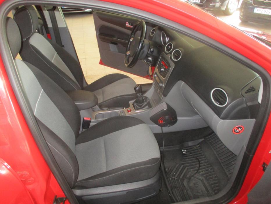 FORD FOCUS 2011
