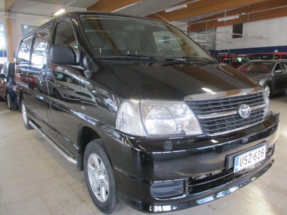TOYOTA Hiace 2012