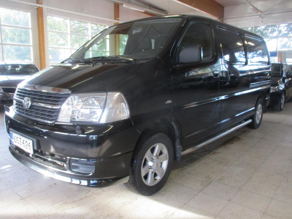 TOYOTA Hiace 2012