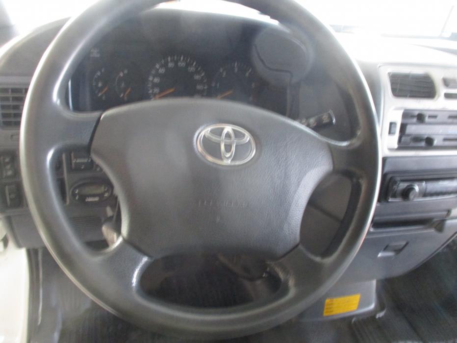 TOYOTA HIACE 2008