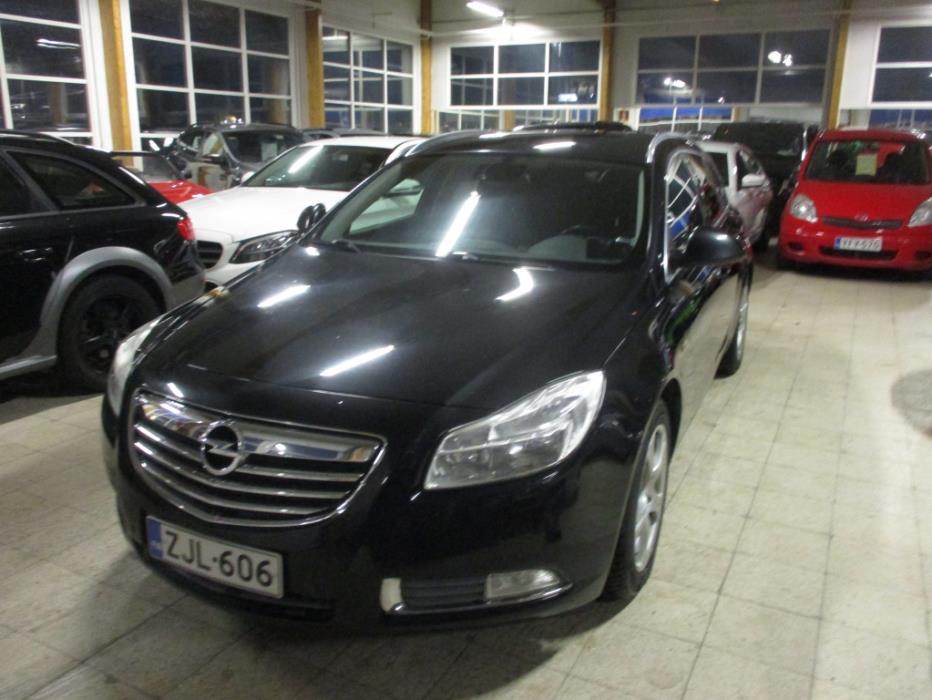 OPEL Insignia 2012