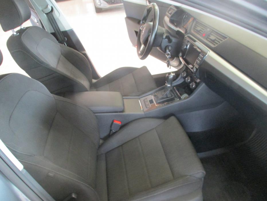 SKODA SUPERB 2016