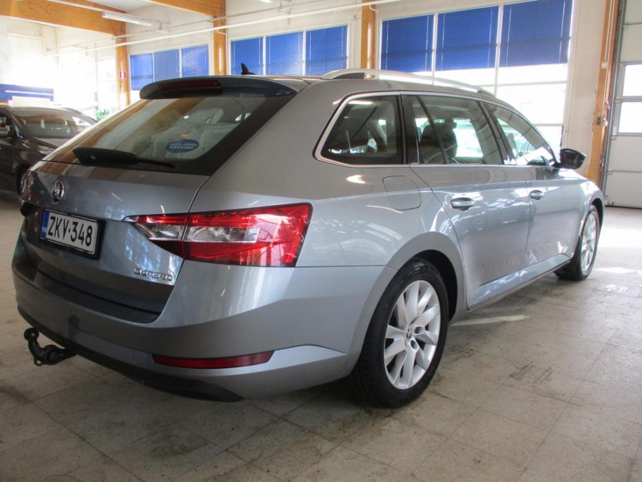SKODA SUPERB 2016
