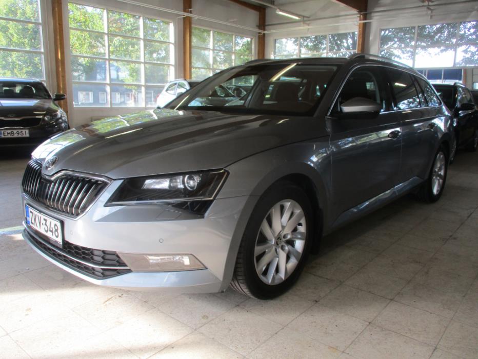 SKODA SUPERB 2016