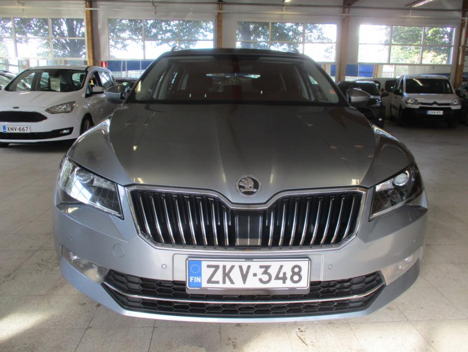 SKODA SUPERB 2016