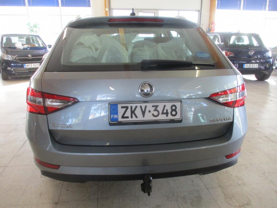 SKODA SUPERB 2016
