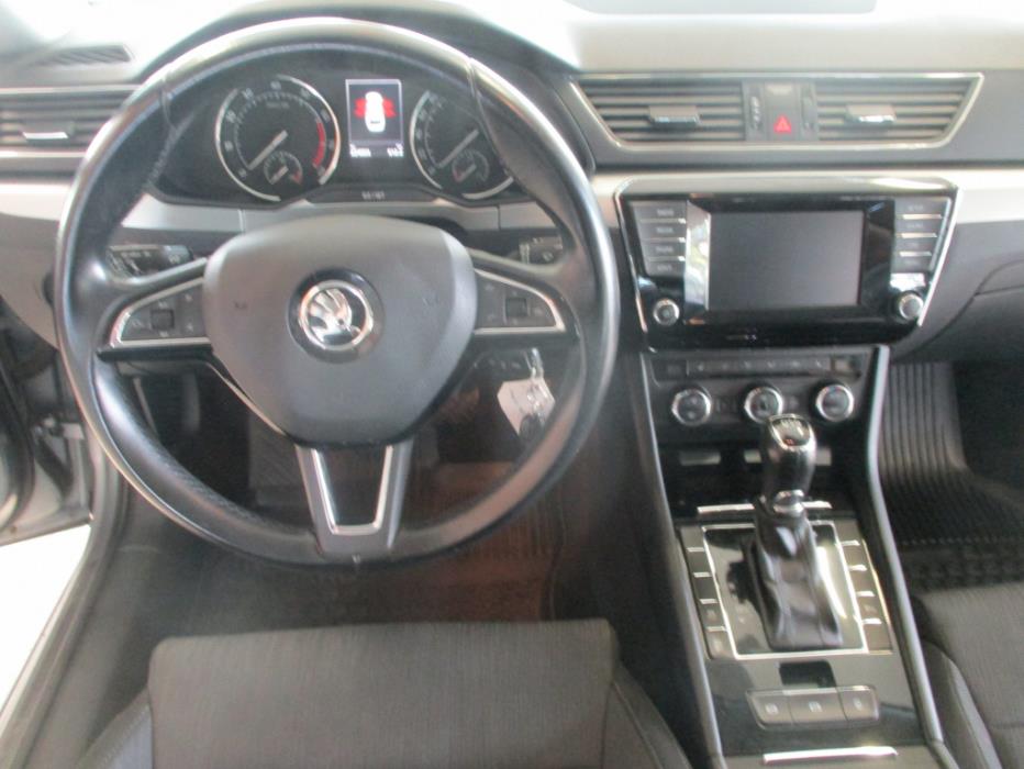 SKODA SUPERB 2016