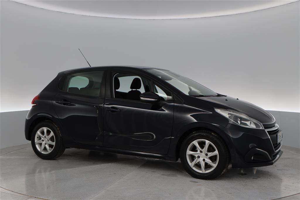 PEUGEOT 208 2015