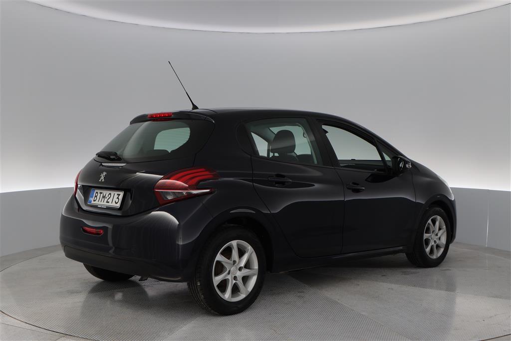 PEUGEOT 208 2015