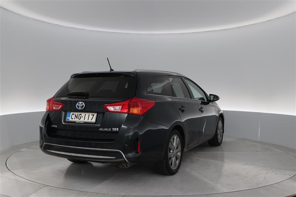 TOYOTA Auris 2015