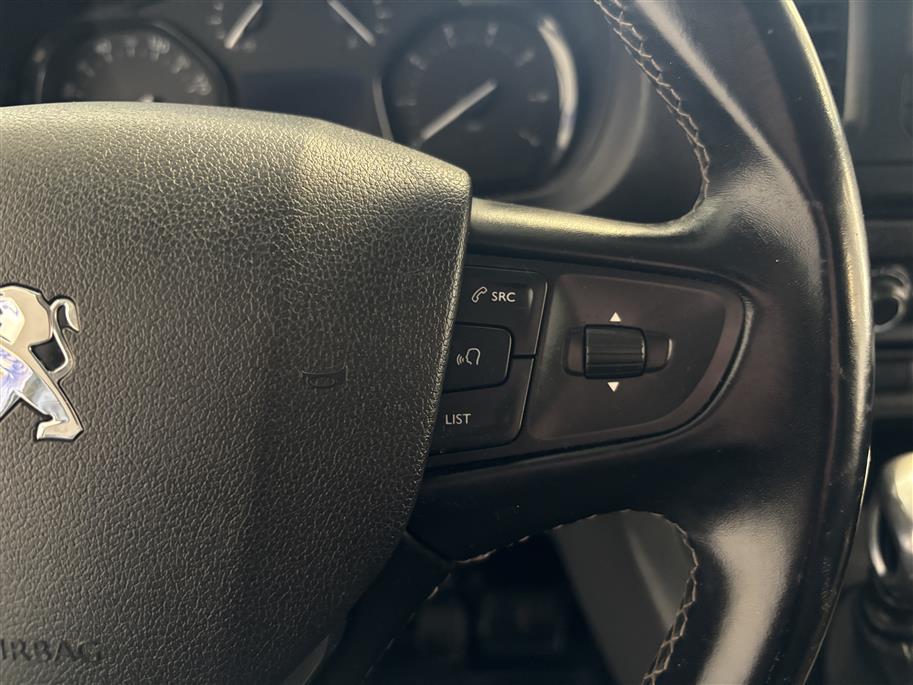 PEUGEOT EXPERT 2020