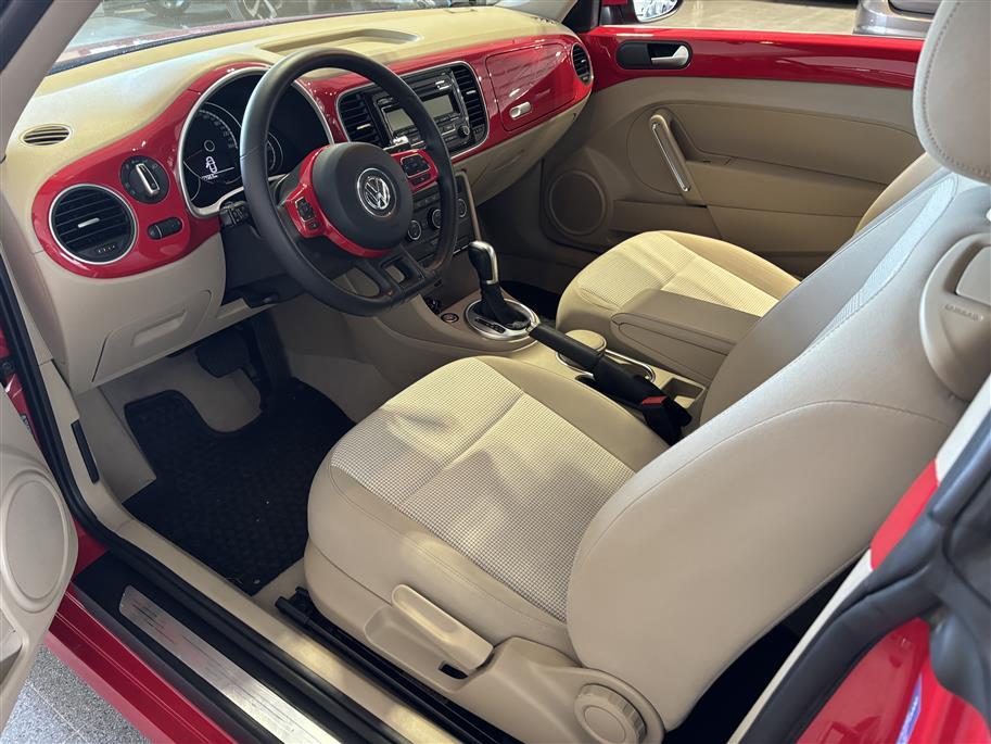Volkswagen Beetle 2015