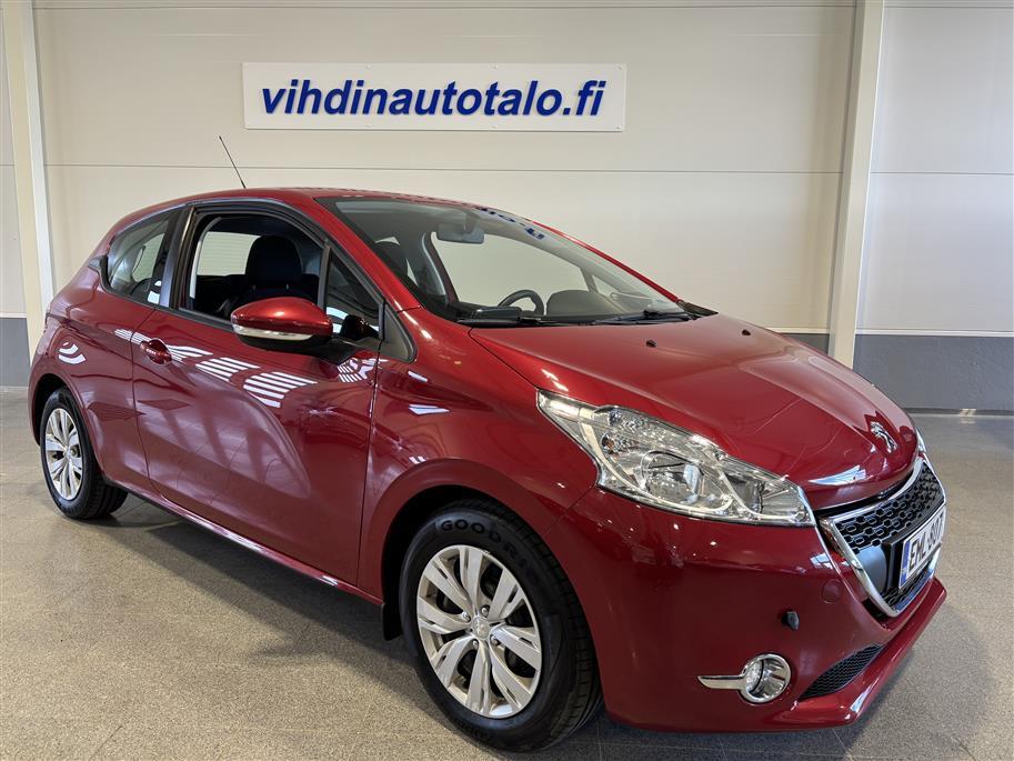 PEUGEOT 208 2013
