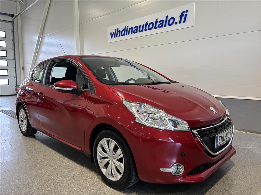 PEUGEOT 208 2013