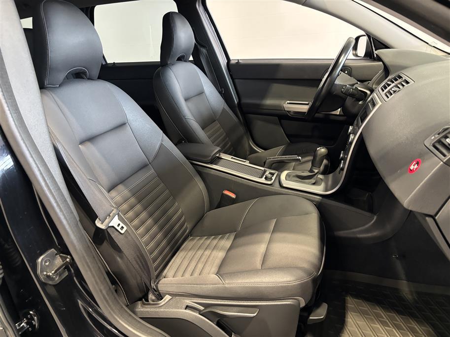 VOLVO V50 2009