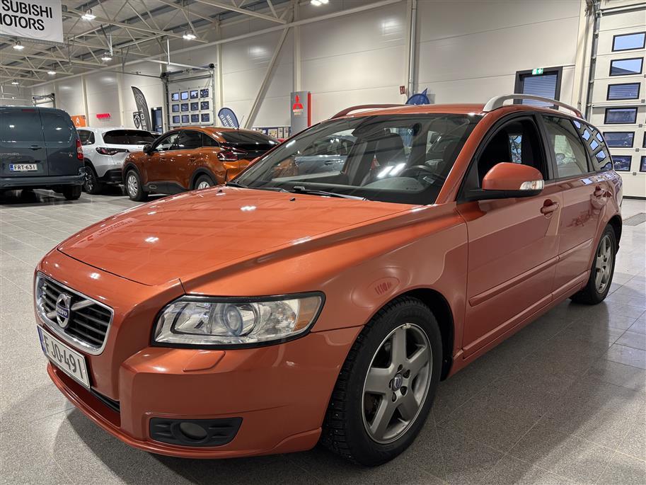 VOLVO V50 2010