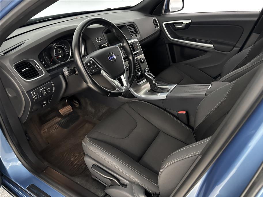 VOLVO V60 2014