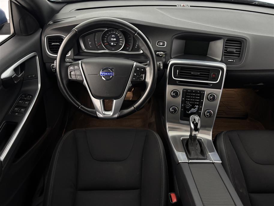 VOLVO V60 2014
