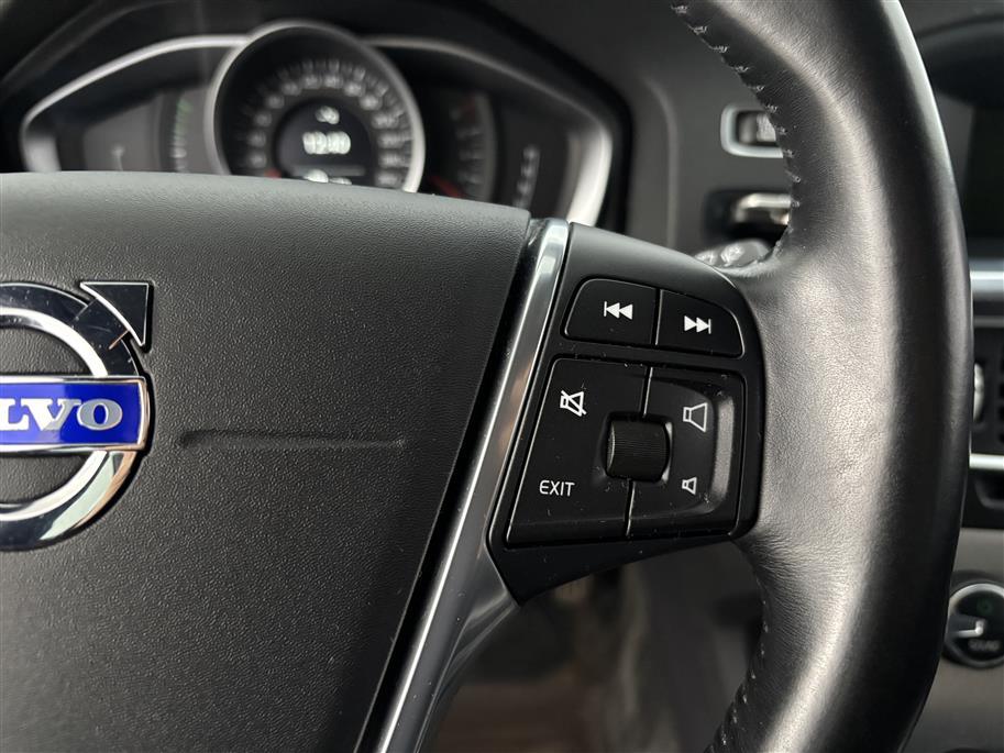 VOLVO V60 2014